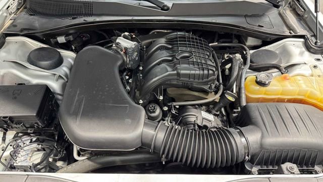 Used 2019 Chrysler 300 Touring w/ Sport Appearance Package image 34