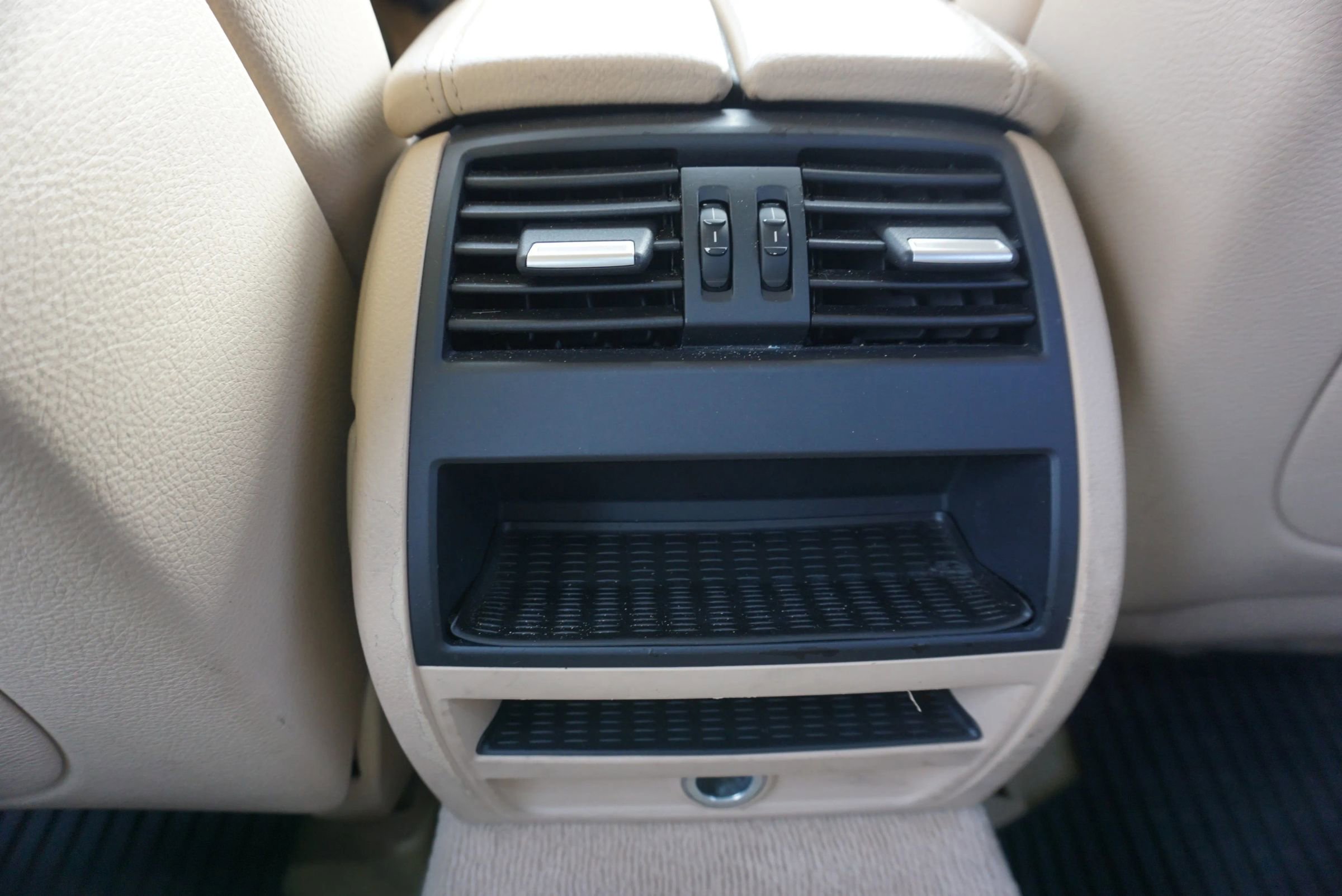 Used 2011 BMW 535i xDrive Sedan image 18