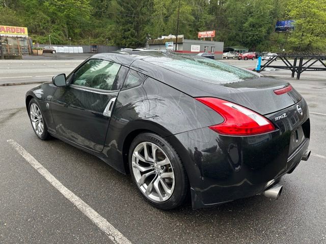Used 2014 Nissan 370Z Touring RWD image 7