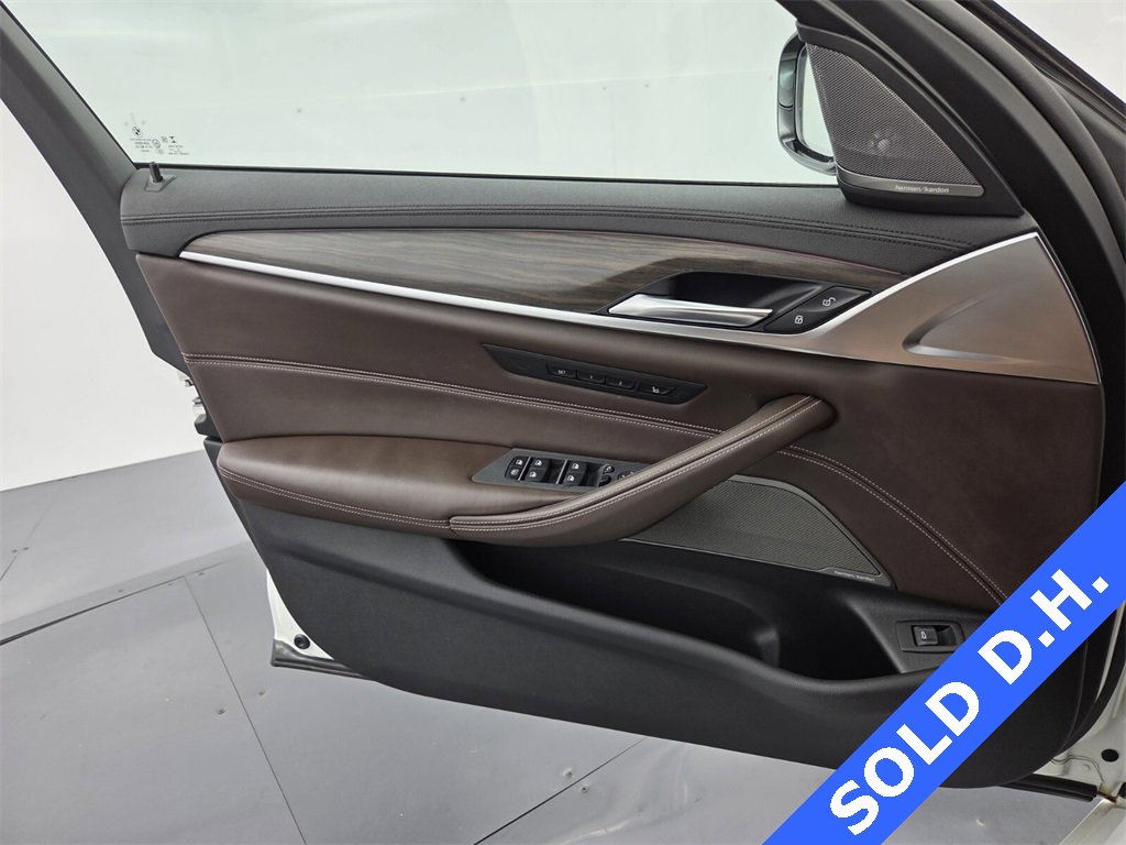 Used 2020 BMW 540i xDrive w/ Executive Package image 42