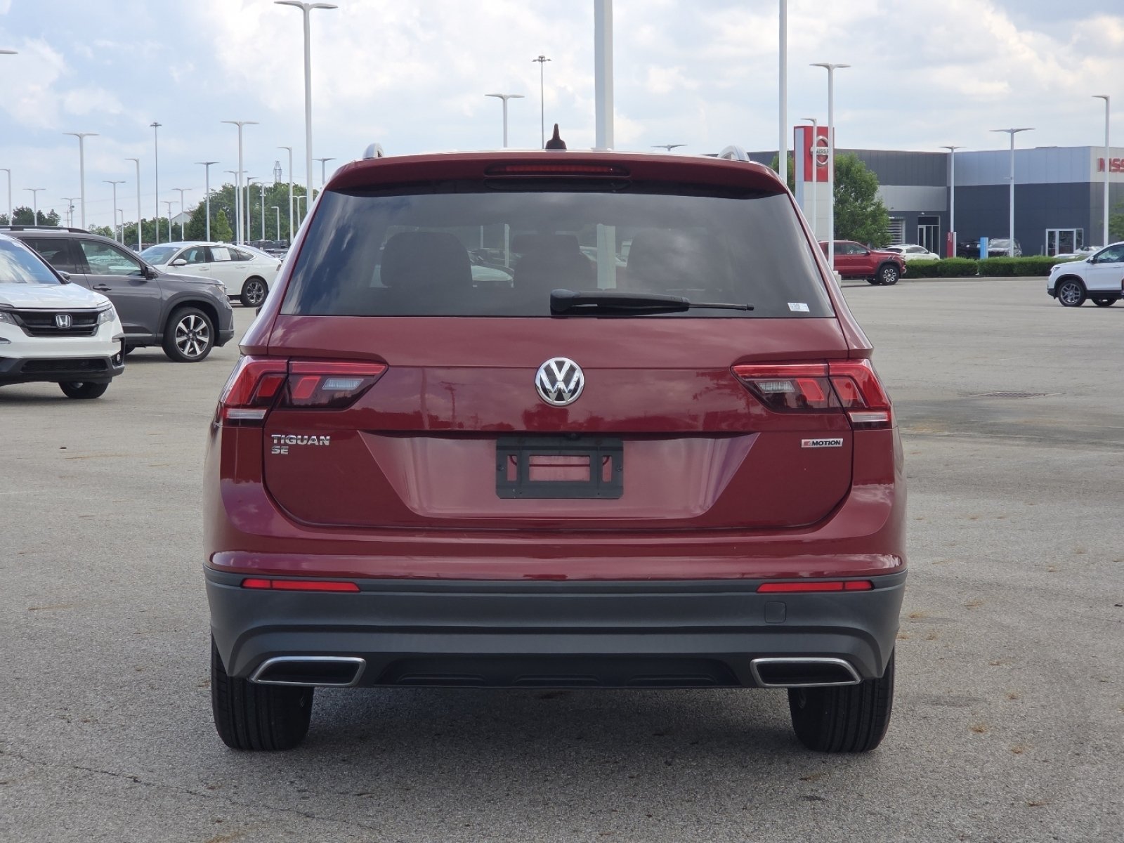 Used 2019 Volkswagen Tiguan SE w/ Panoramic Sunroof Package AWD/4WD image 15