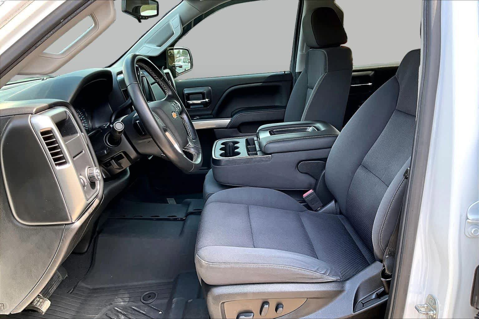 Used 2018 Chevrolet Silverado 1500 LT w/ Texas Edition RWD image 11