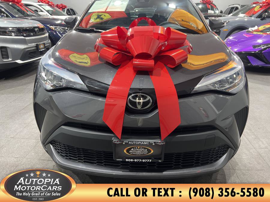 Used 2022 Toyota C-HR XLE FWD image 9