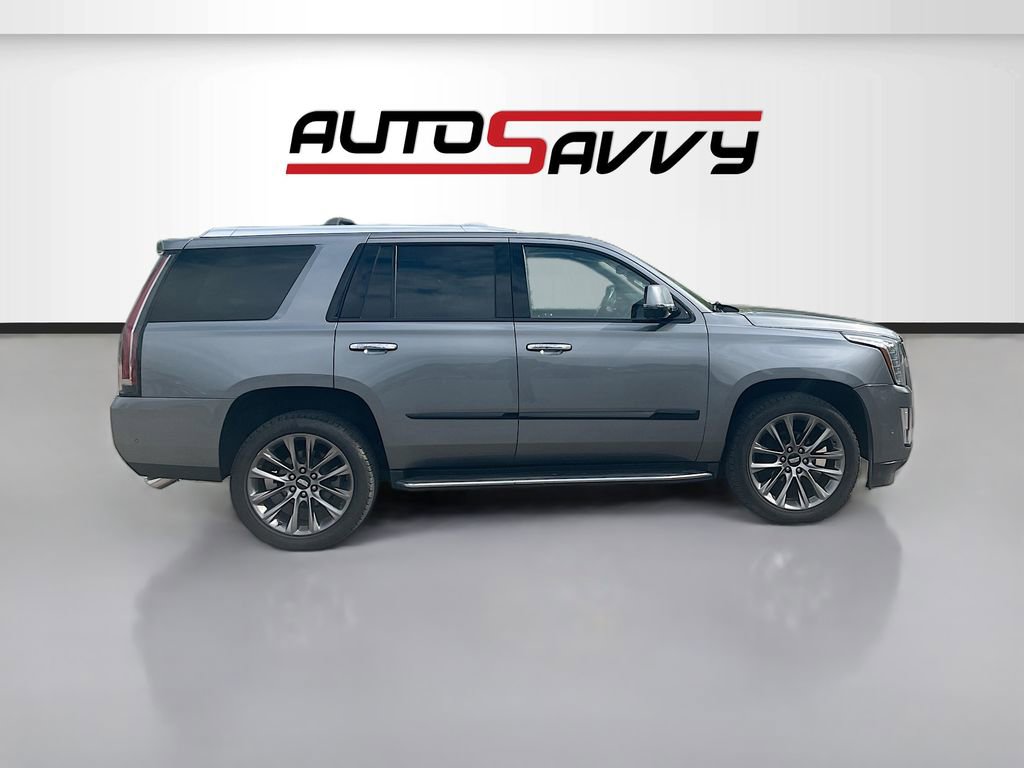 Used 2020 Cadillac Escalade Luxury w/ Escalade Sport Edition AWD/4WD image 8