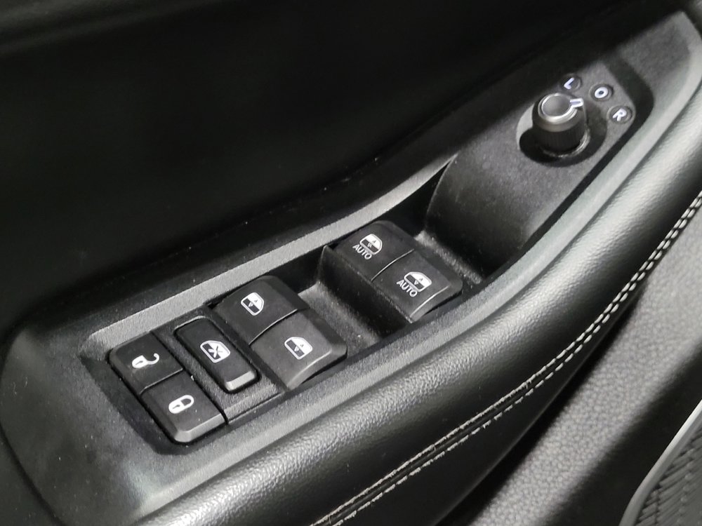 Used 2022 Jeep Grand Cherokee L Limited image 27