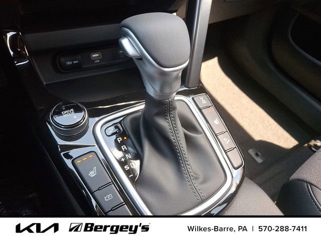 Certified 2025 Kia Seltos S AWD/4WD image 11
