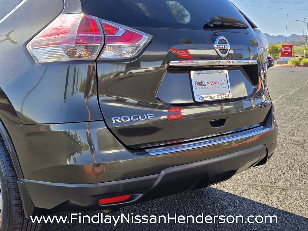Used 2015 Nissan Rogue SV w/ SV Premium Package AWD/4WD image 5