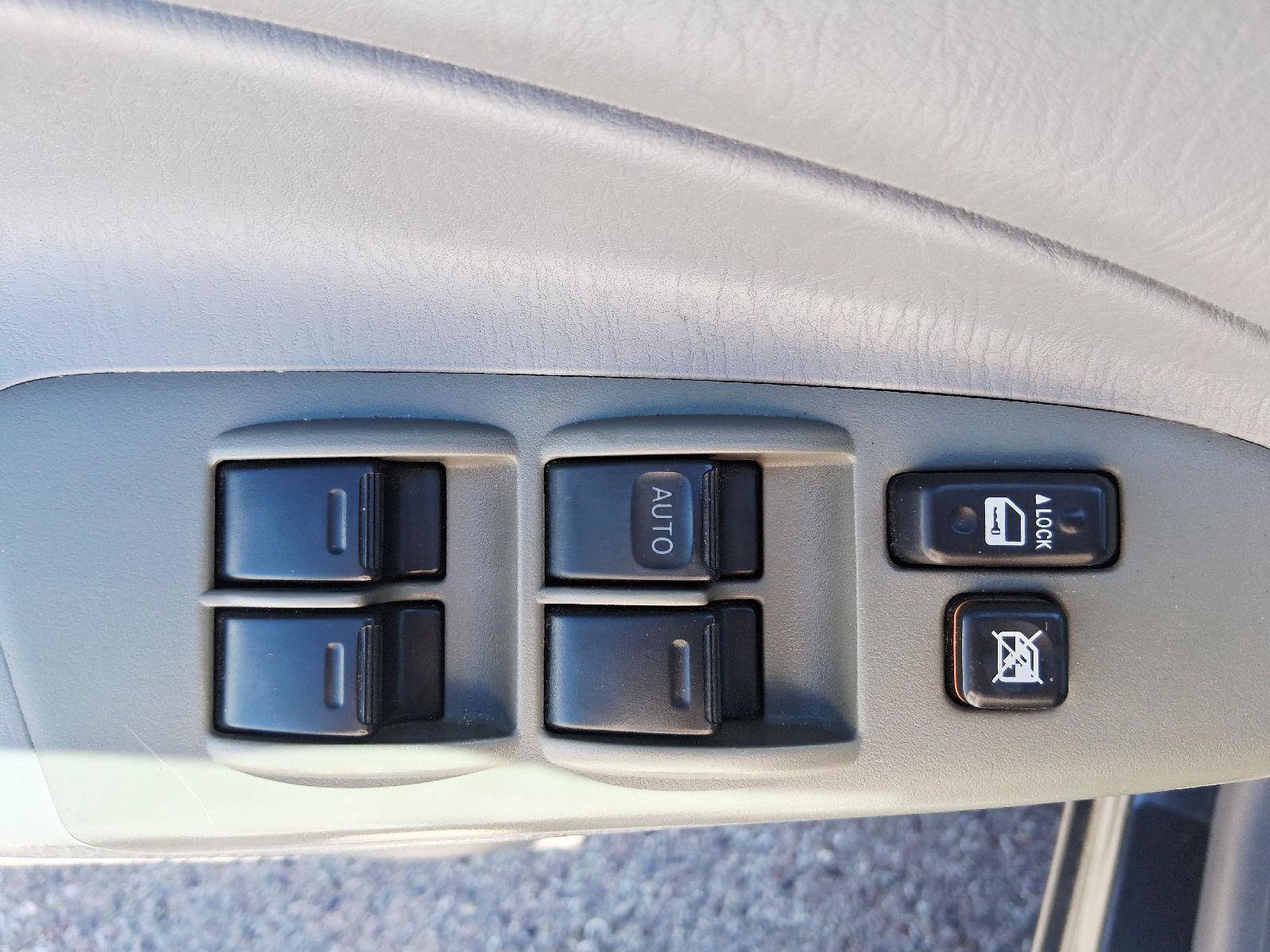 Used 2009 Toyota Tacoma PreRunner RWD image 19