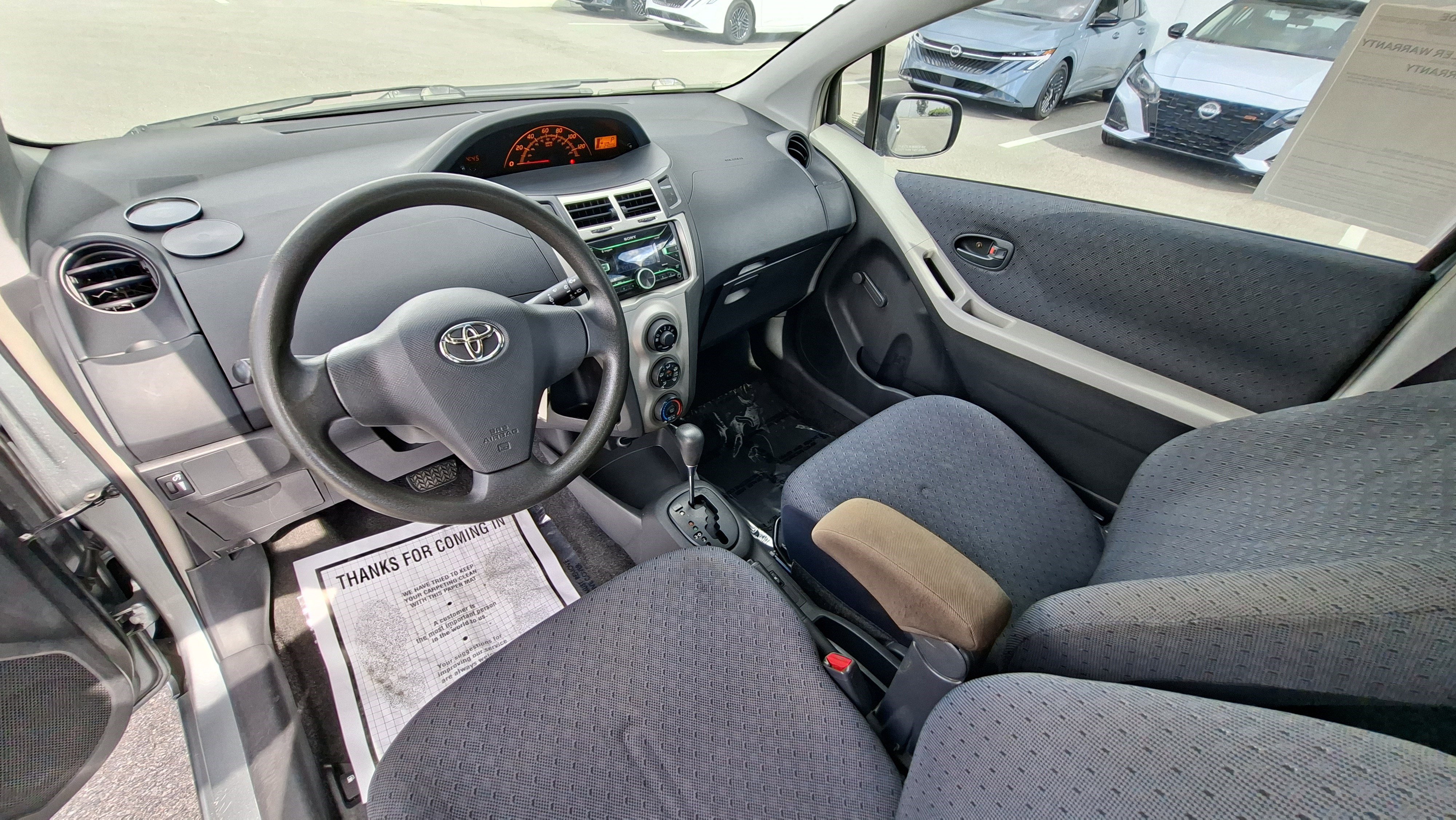 Used 2009 Toyota Yaris 2-Door Hatchback FWD image 16