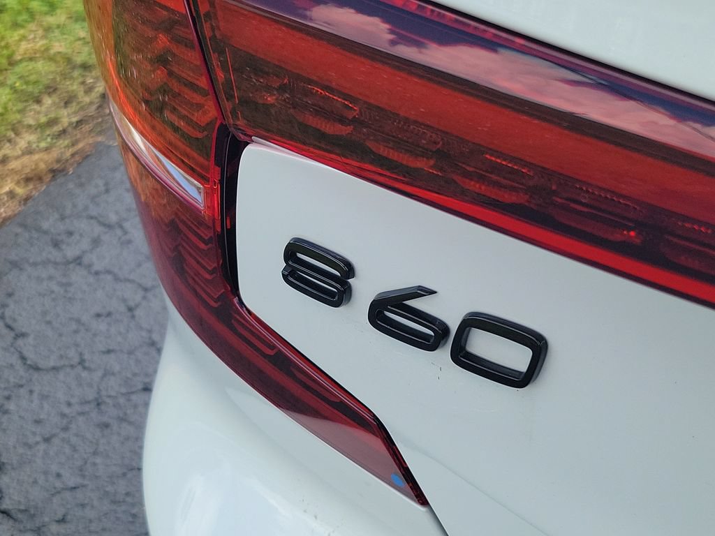Certified 2024 Volvo S60 B5 Plus w/ Climate Package AWD/4WD image 10