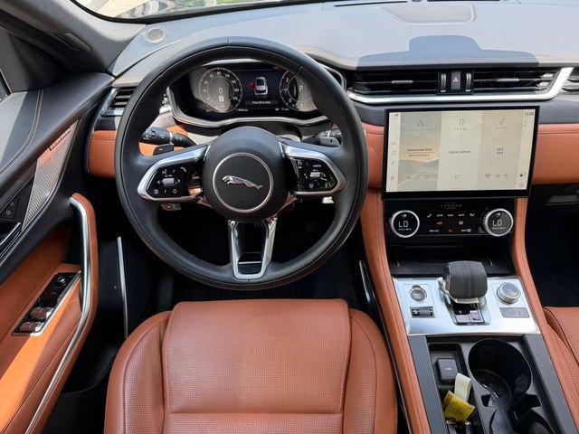 Used 2025 Jaguar F-PACE R-Dynamic S AWD/4WD image 15