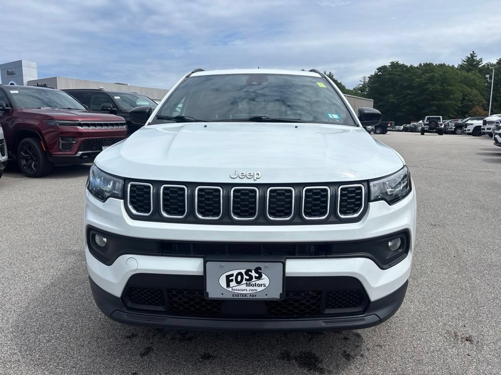 Certified 2024 Jeep Compass Latitude AWD/4WD image 8