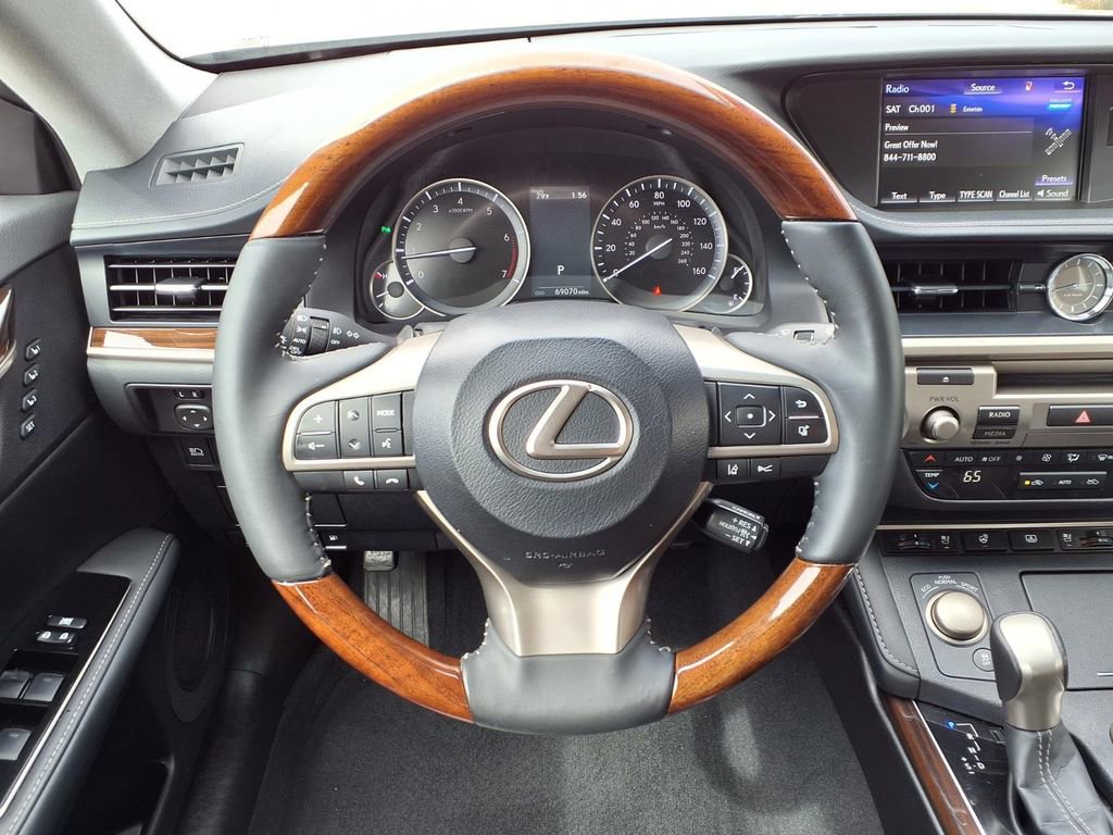 Used 2017 Lexus ES 350 w/ Luxury Package FWD image 13