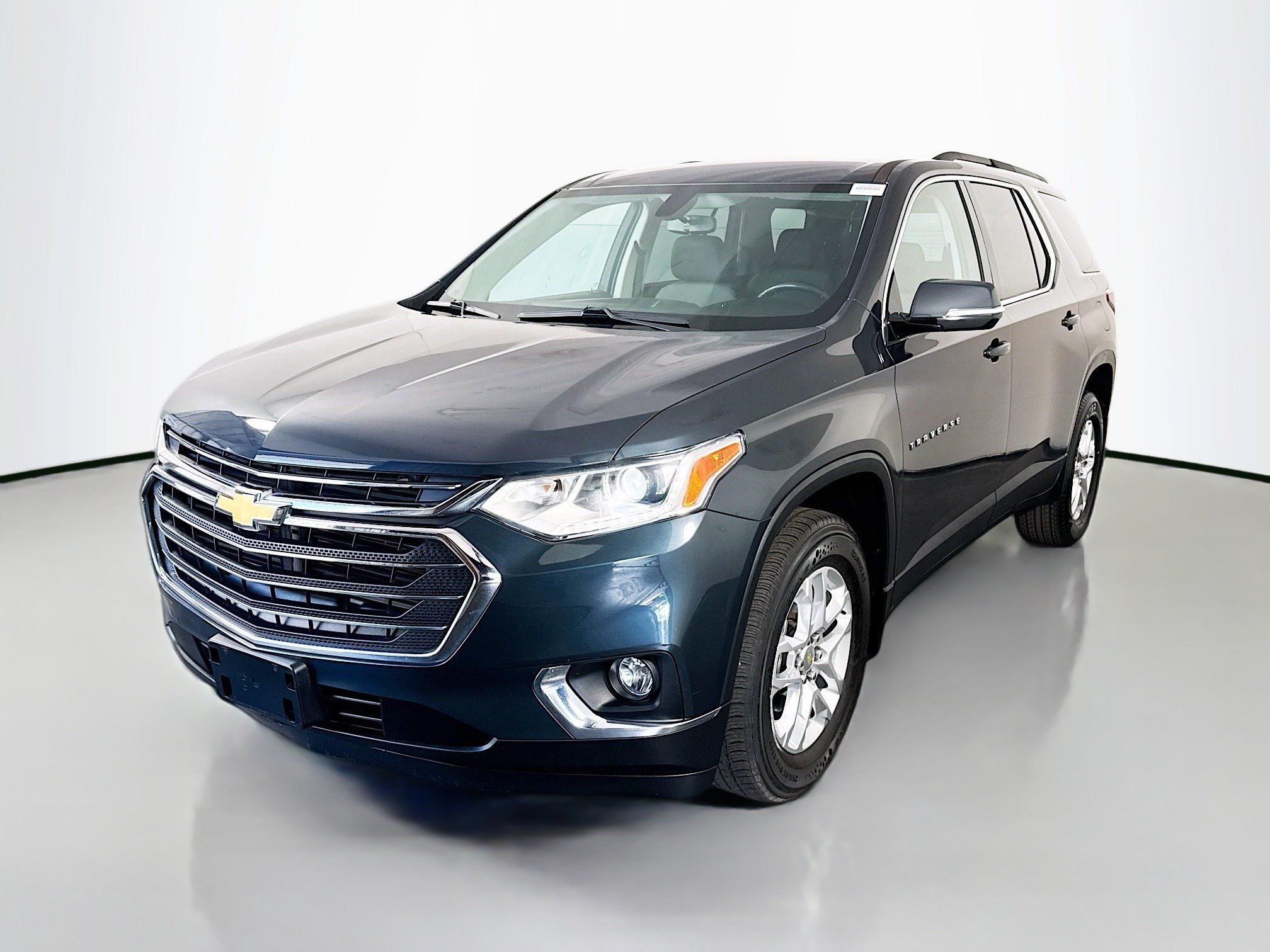 Used 2019 Chevrolet Traverse LT FWD image 4