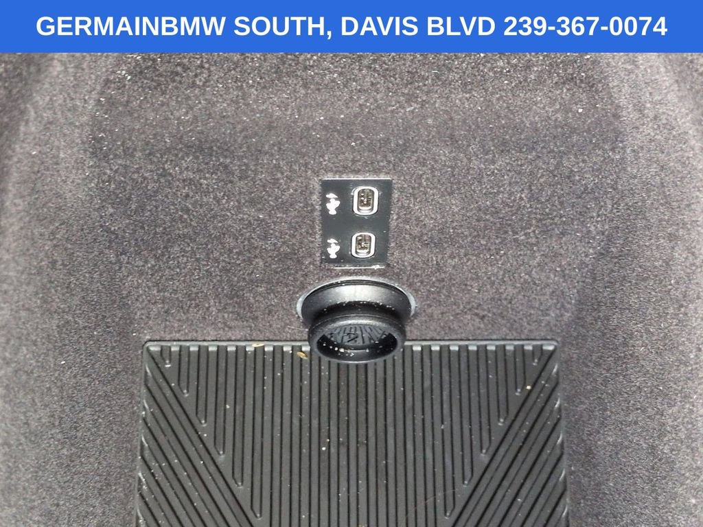 Certified 2023 BMW 740i RWD image 24