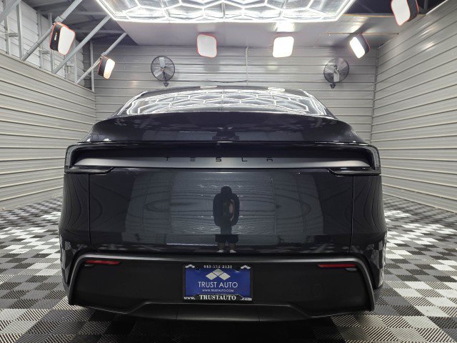 Used 2026 Tesla Model Y Long Range RWD image 6