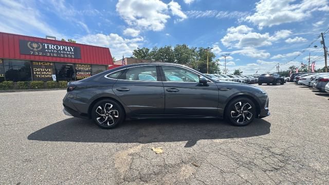 Used 2024 Hyundai Sonata SEL FWD image 4