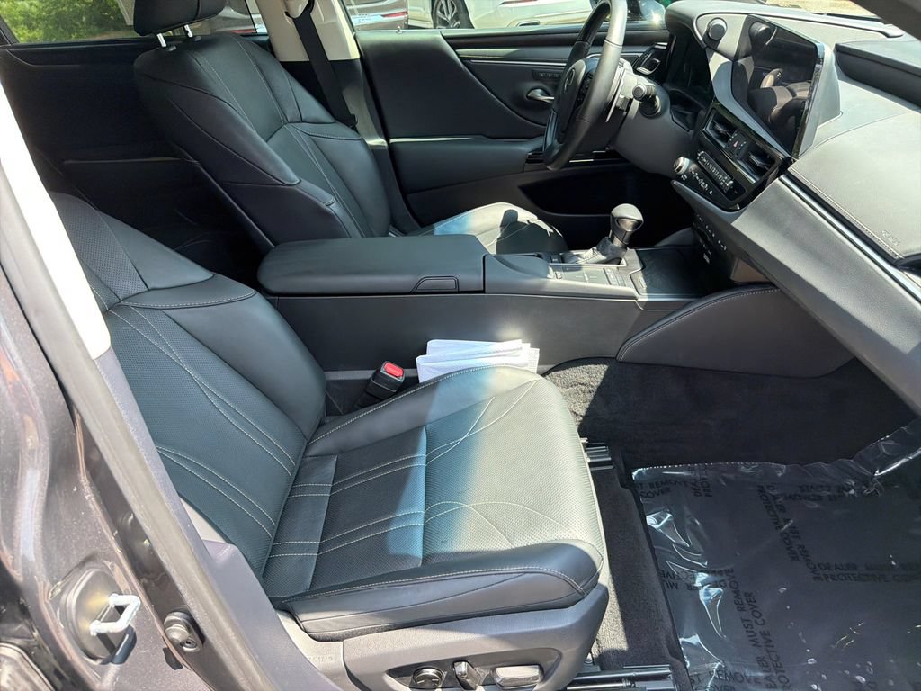 Used 2022 Lexus ES 350 Ultra Luxury FWD image 13