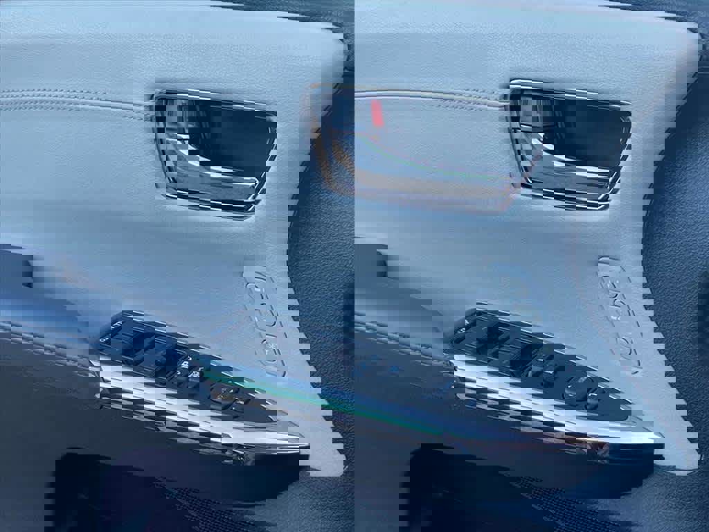 Used 2015 Toyota Avalon XLE Touring image 20