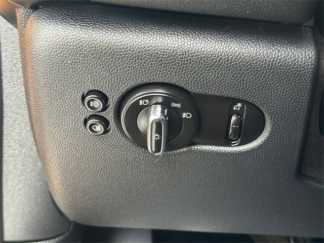 Used 2015 MINI Cooper S image 25