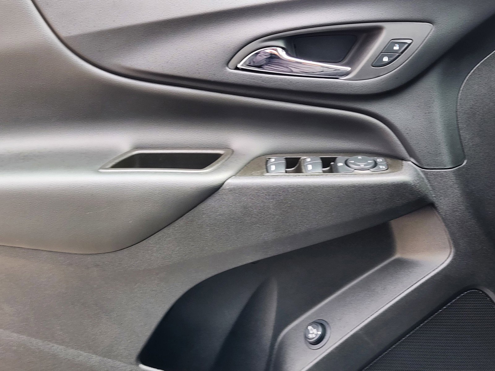 Certified 2024 Chevrolet Equinox LT FWD image 19