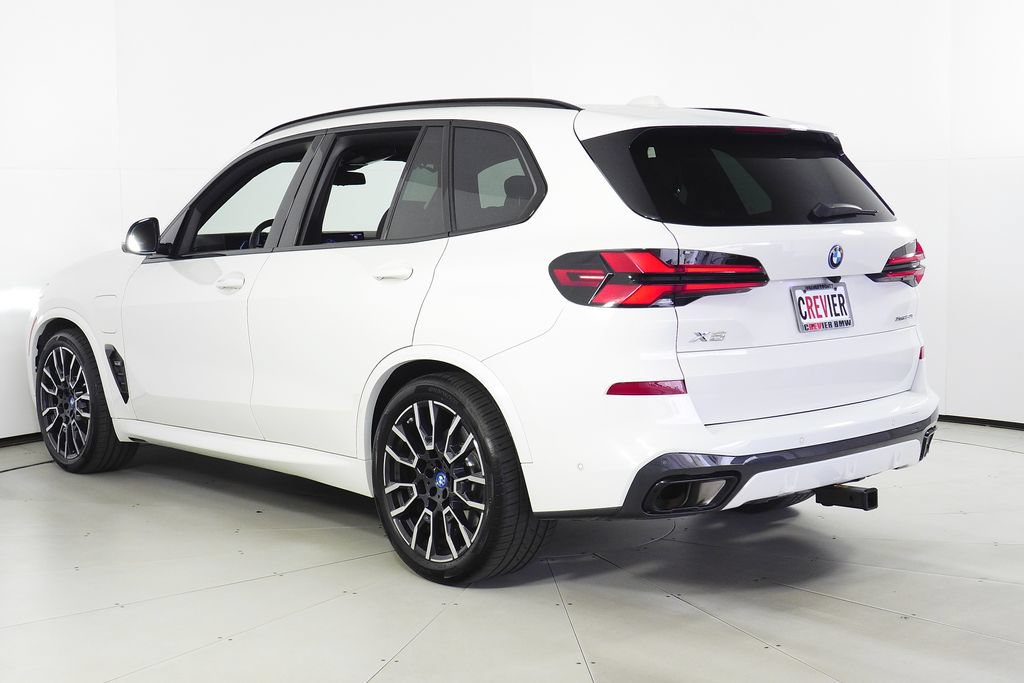 Used 2024 BMW X5 xDrive50e w/ M Sport Package AWD/4WD image 9