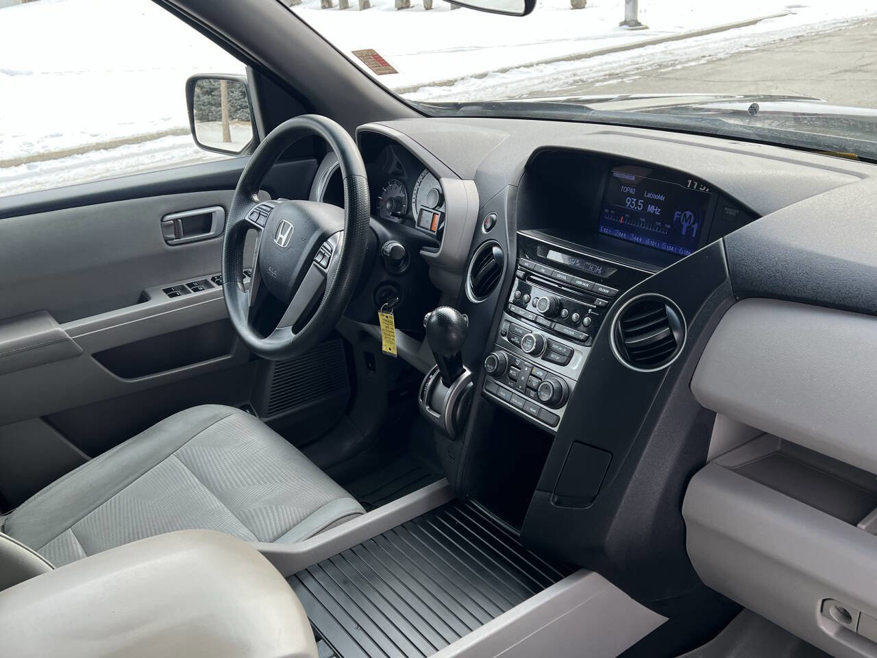 Used 2015 Honda Pilot LX image 25