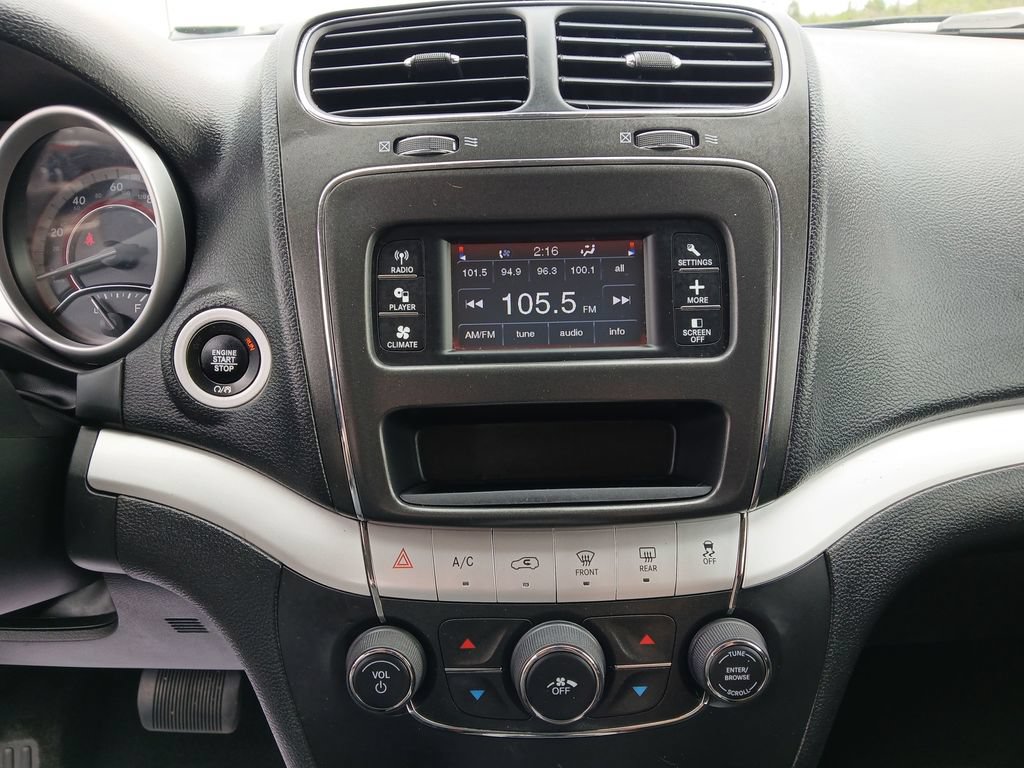 Used 2019 Dodge Journey SE FWD image 19