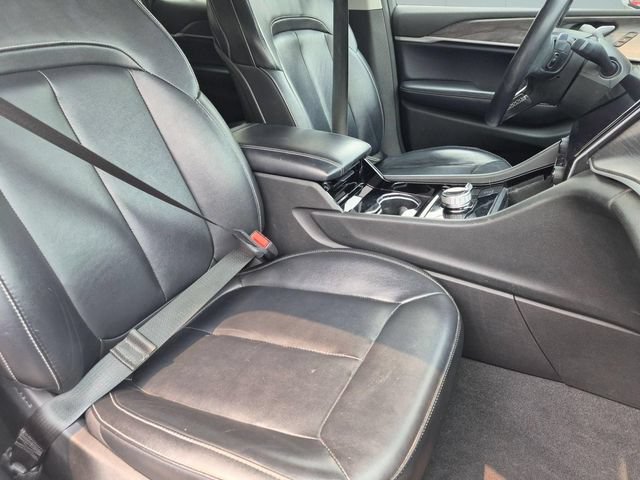 Used 2022 Jeep Grand Cherokee L Limited AWD/4WD image 30
