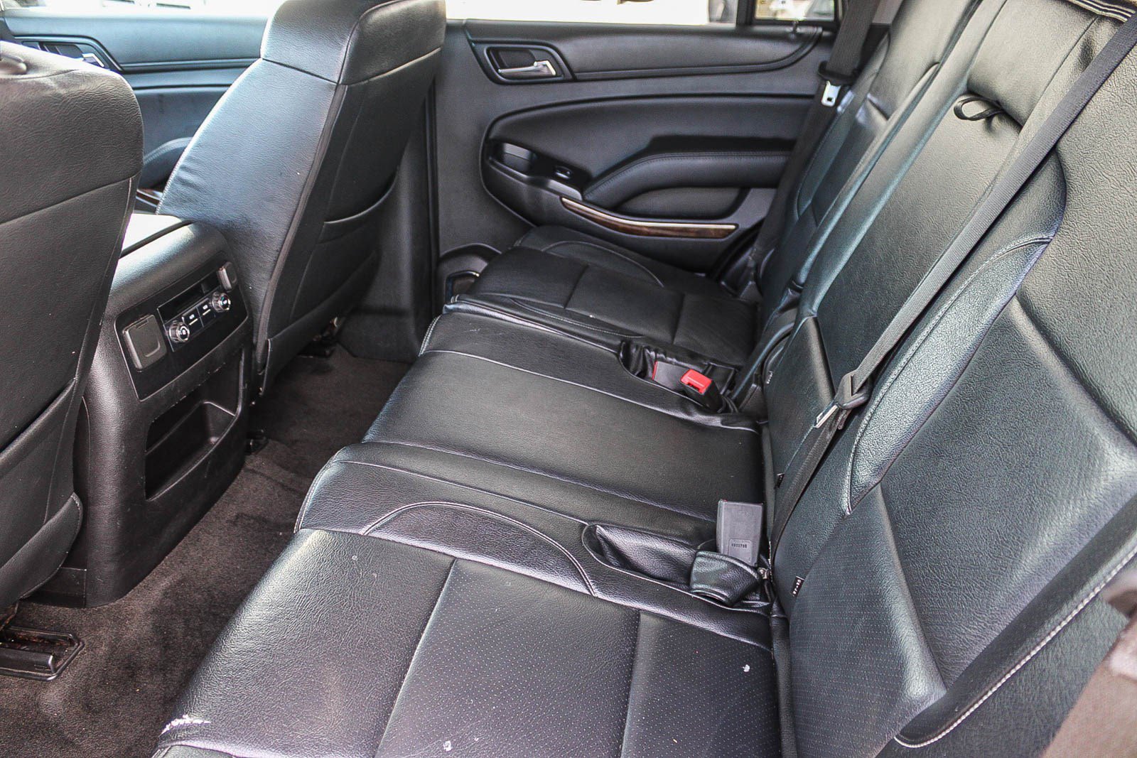 Used 2018 Chevrolet Tahoe LS image 18