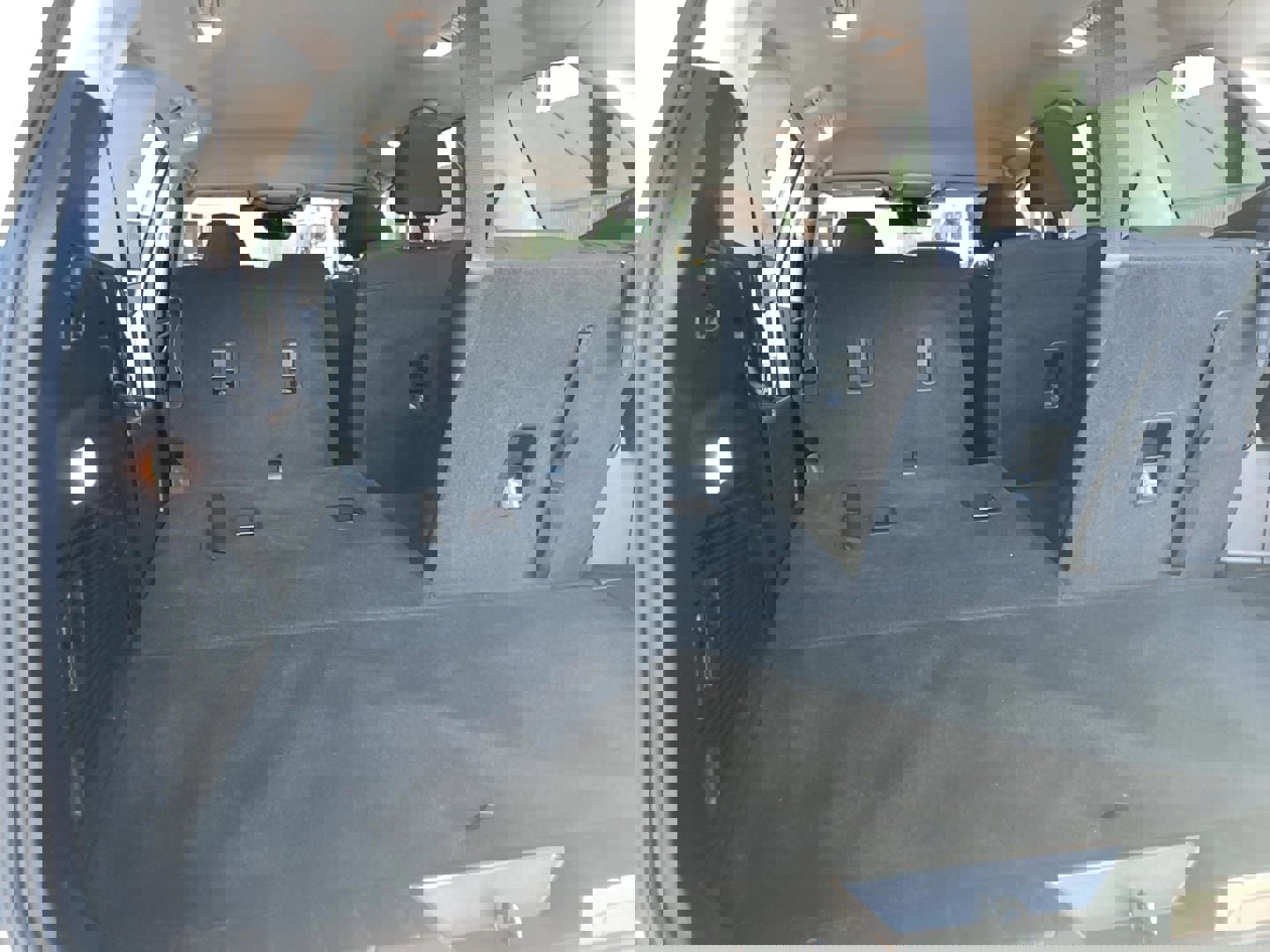 Used 2023 Subaru Ascent Premium w/ Convenience Package image 22