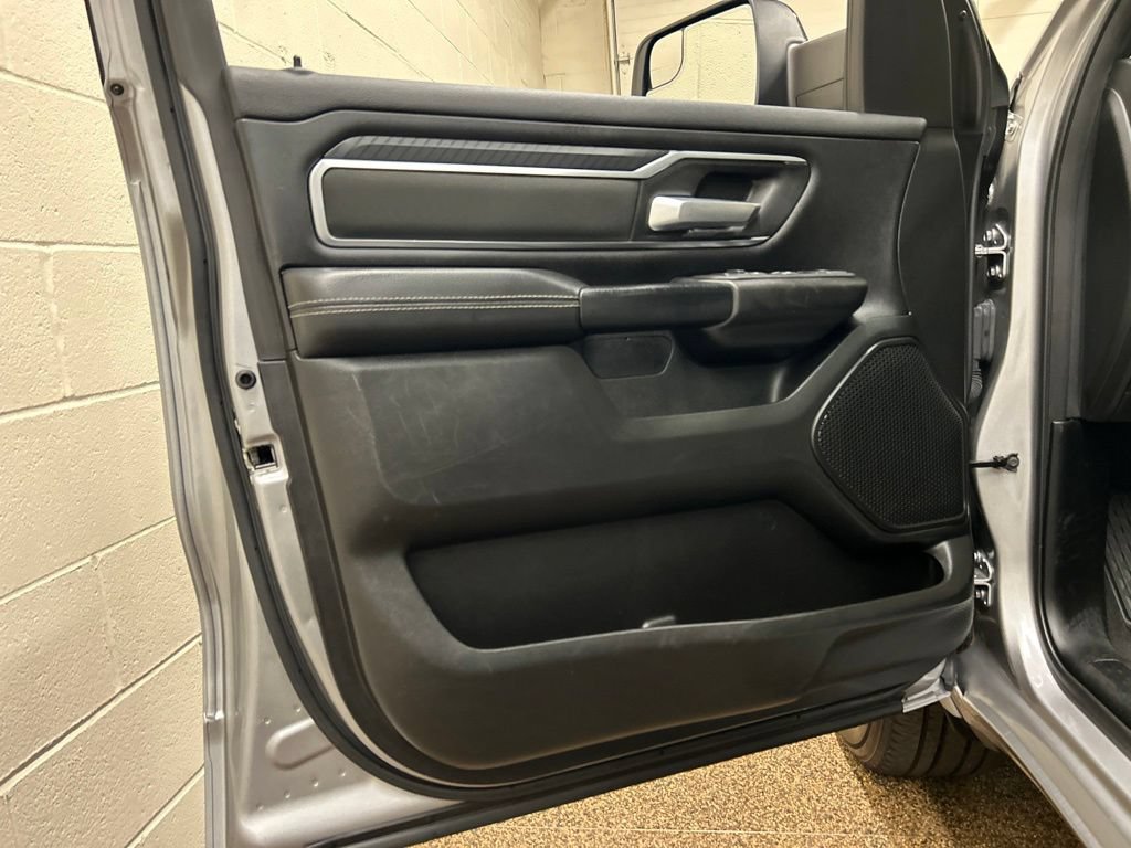 Used 2025 RAM 1500 Big Horn AWD/4WD image 9