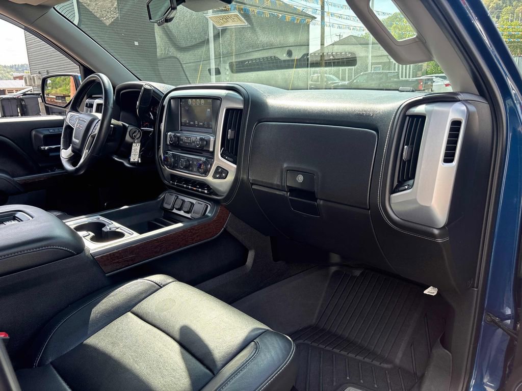 Used 2018 GMC Sierra 1500 SLT AWD/4WD image 32