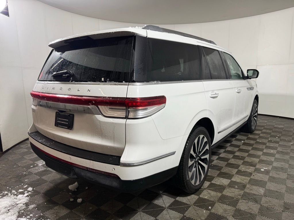 Certified 2023 Lincoln Navigator Reserve image 7