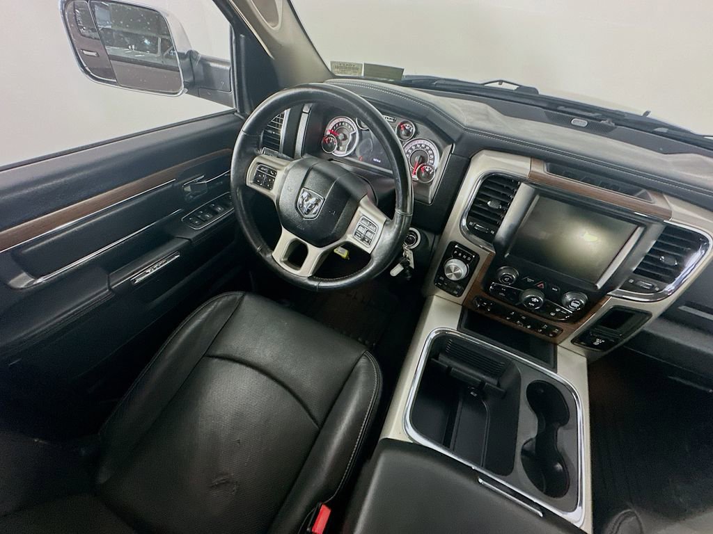 Used 2017 RAM 1500 Laramie image 9