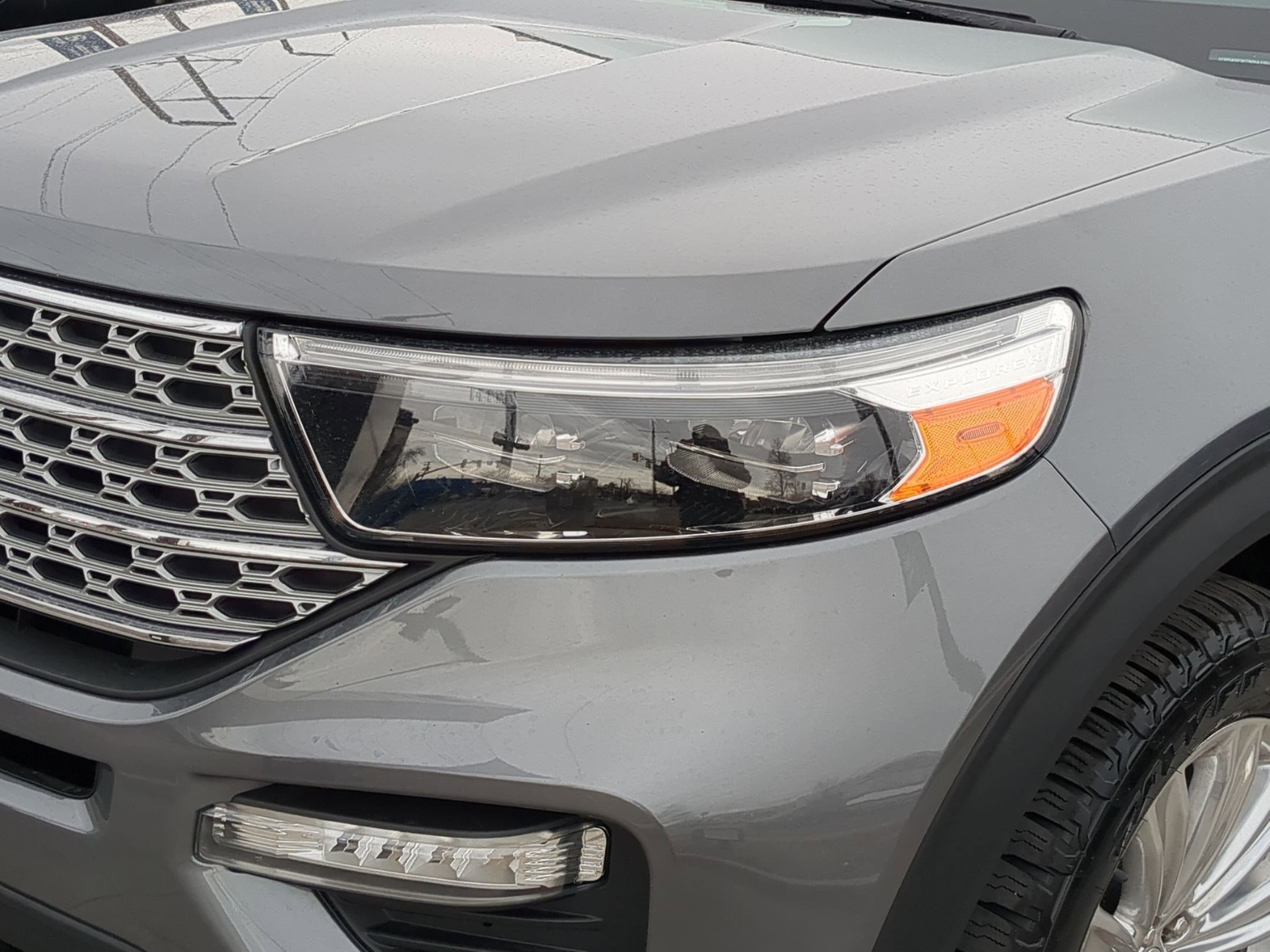 Used 2021 Ford Explorer Limited w/ Hybrid Equipment Group 310A image 11