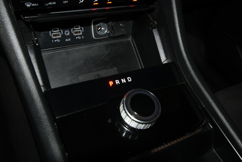 Used 2024 Jeep Grand Cherokee Altitude AWD/4WD image 16