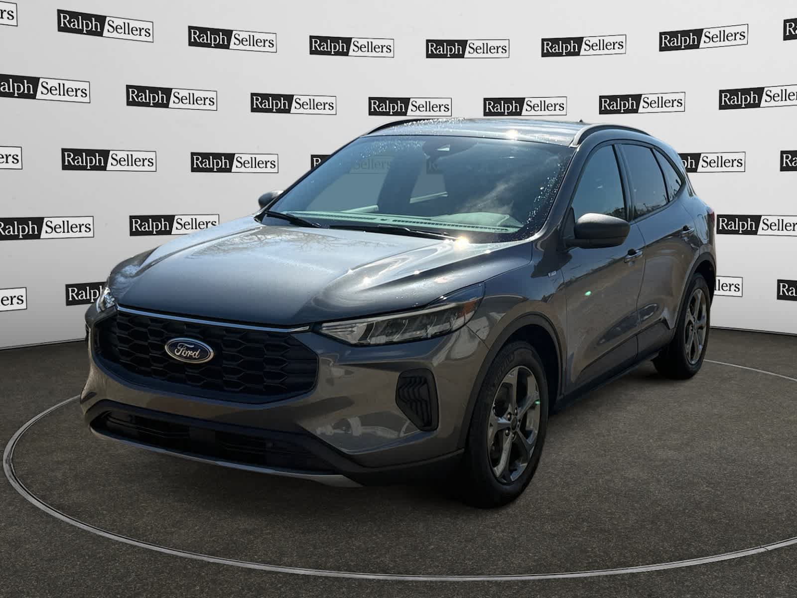 Used 2025 Ford Escape ST-Line FWD image 2