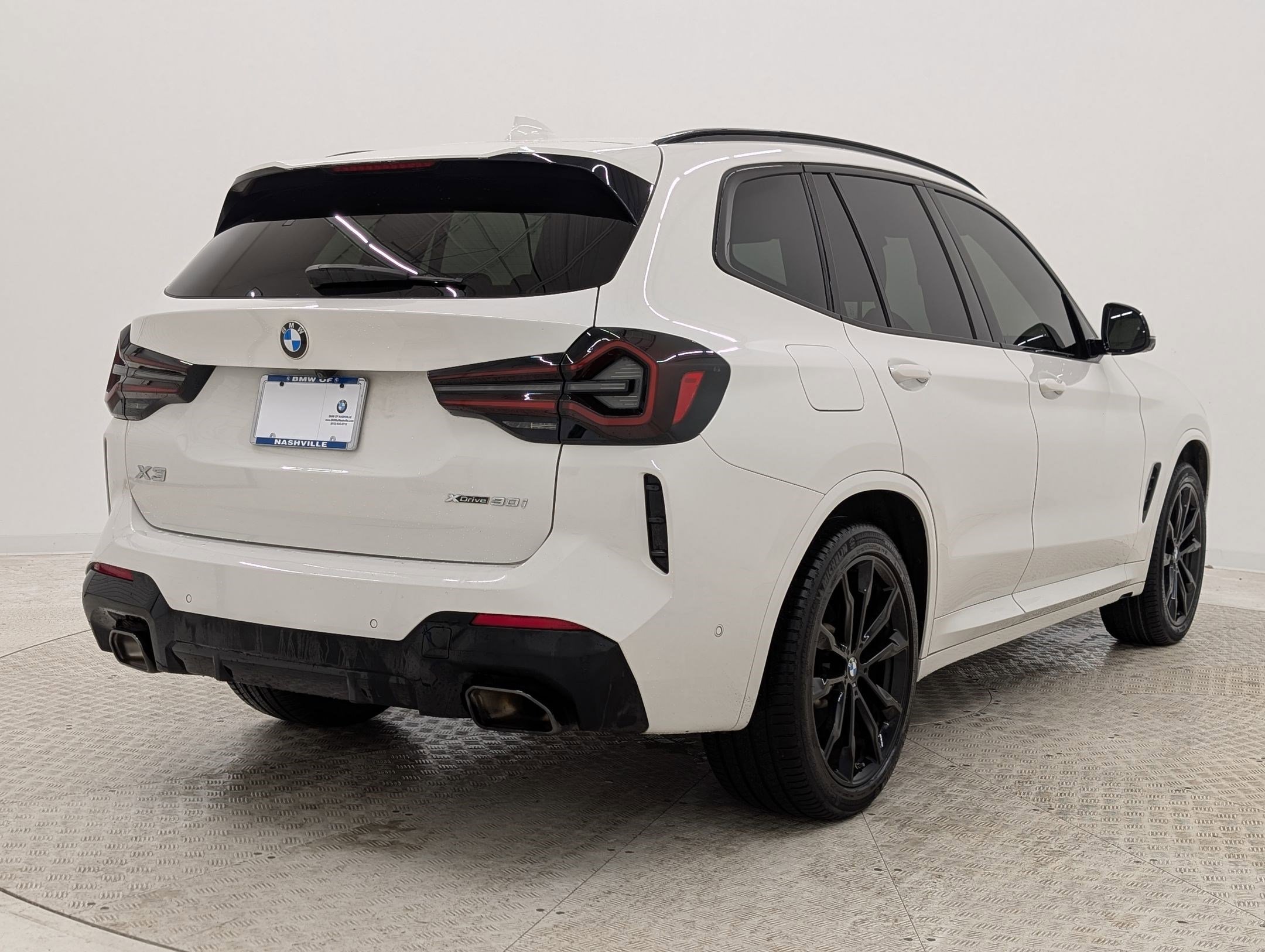 Certified 2023 BMW X3 xDrive30i w/ M Sport Package image 9