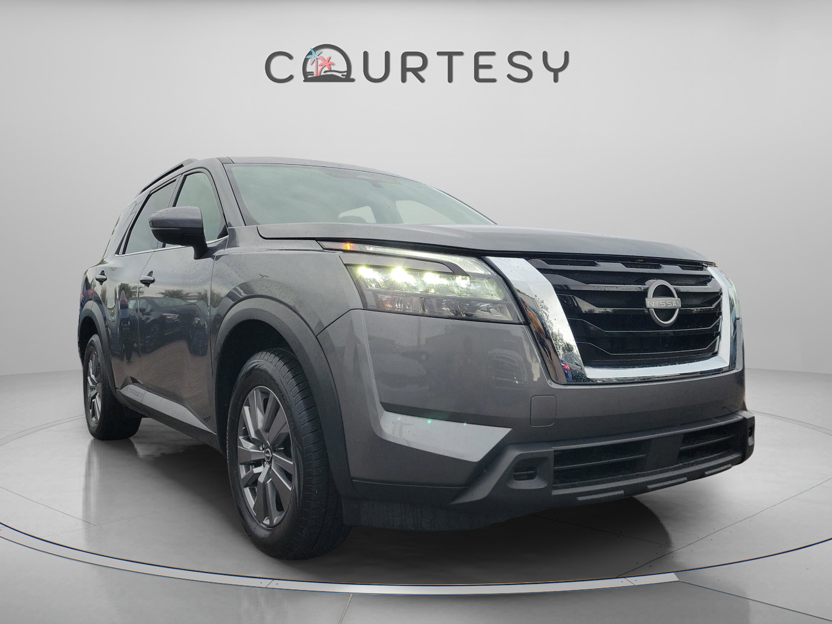 Certified 2025 Nissan Pathfinder SV image 6