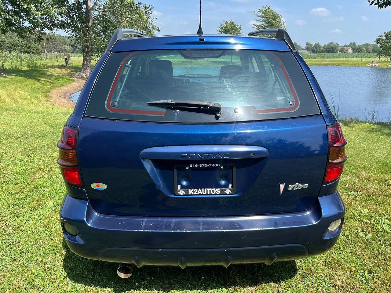 Used 2006 Pontiac Vibe w/ Sun And Sound Package FWD image 11