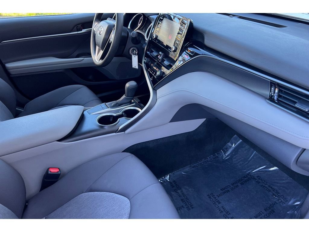 Used 2024 Toyota Camry LE image 17