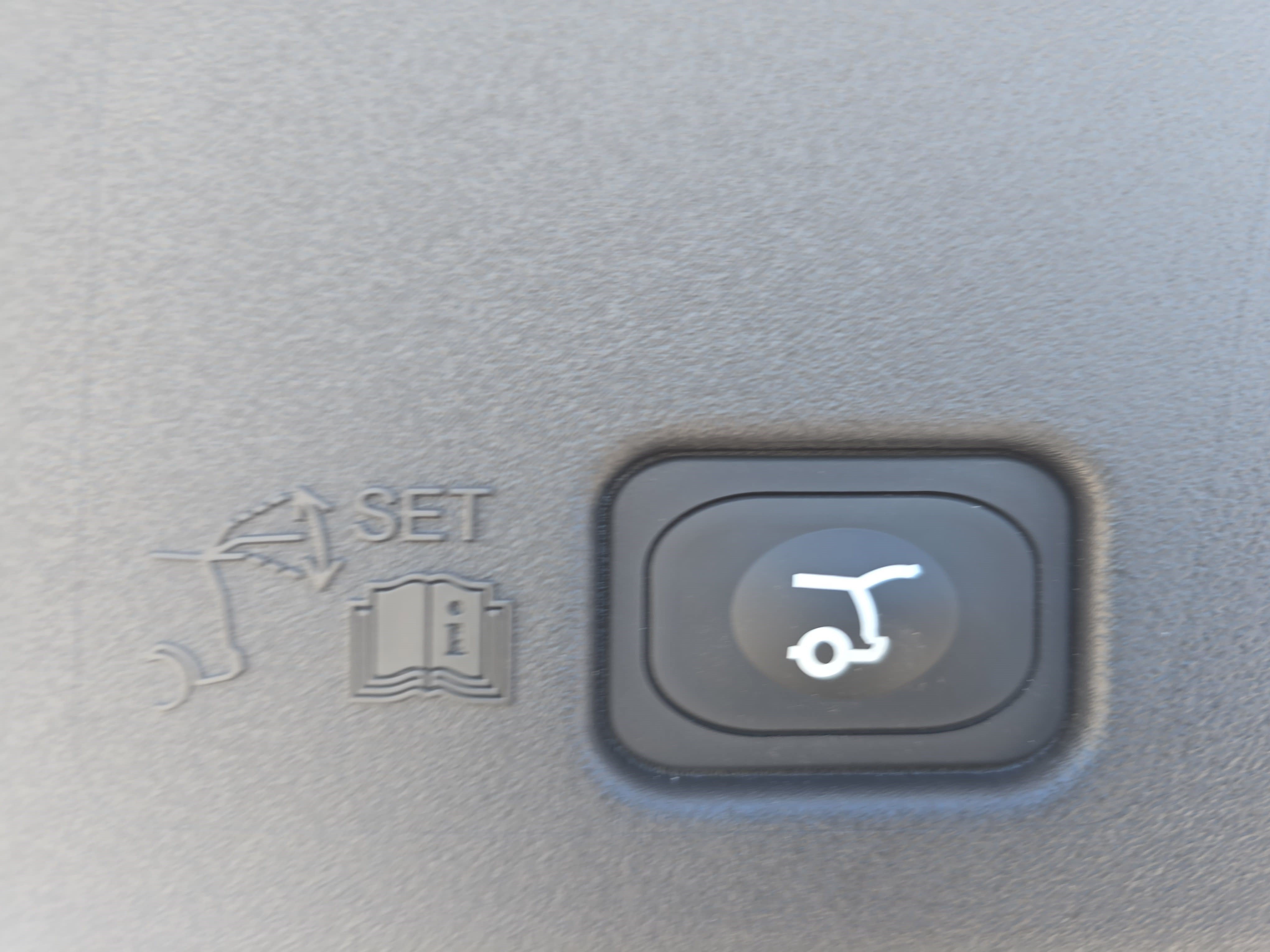 New 2026 Lincoln Nautilus Reserve AWD/4WD image 13