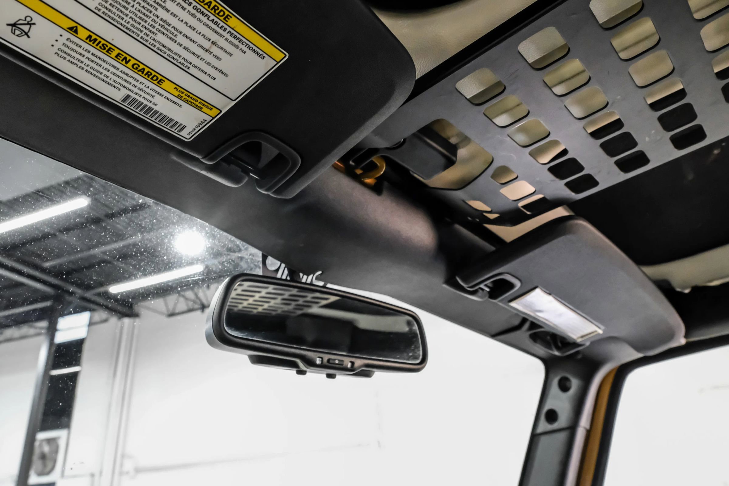 Used 2014 Jeep Wrangler Unlimited Rubicon image 34