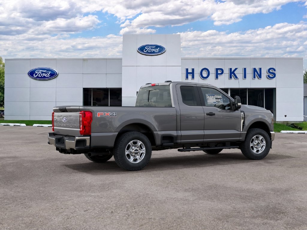 New 2027 Ford F250 XLT w/ FX4 Off-Road Package AWD/4WD image 6