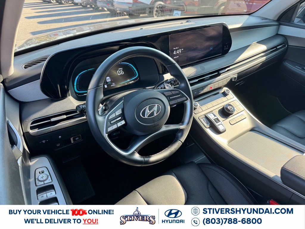 Certified 2025 Hyundai Palisade SEL FWD image 19