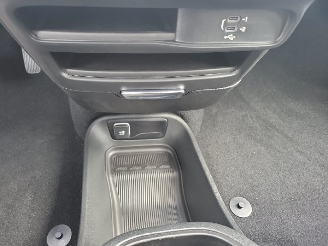 New 2026 Chrysler Voyager LX FWD image 25