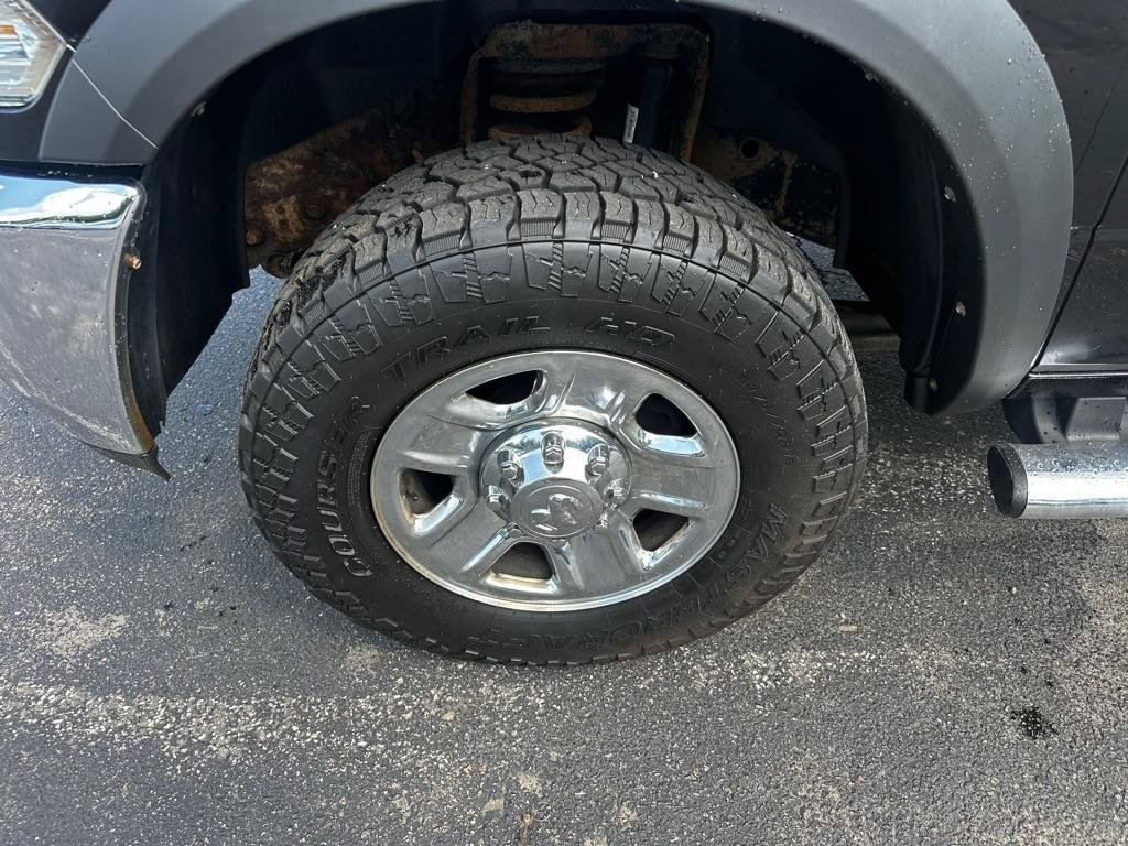 Used 2015 RAM 2500 SLT AWD/4WD image 2