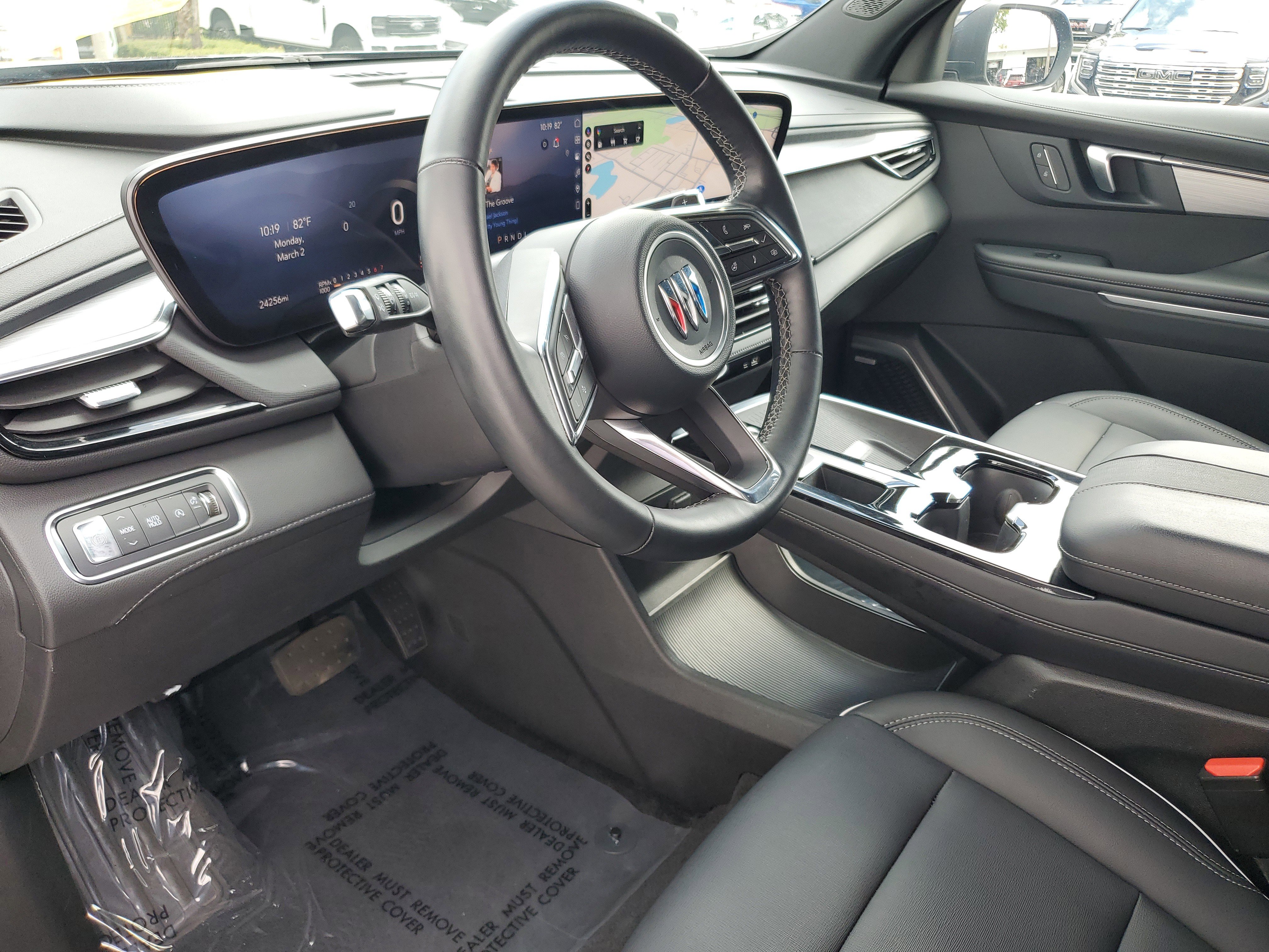 Used 2025 Buick Enclave Preferred image 23