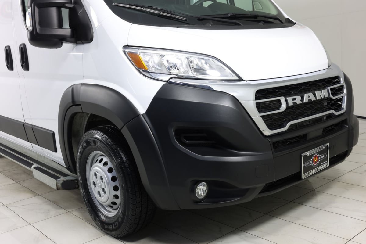 Used 2025 RAM ProMaster 2500 w/ U-Haul Equipment Group FWD image 28